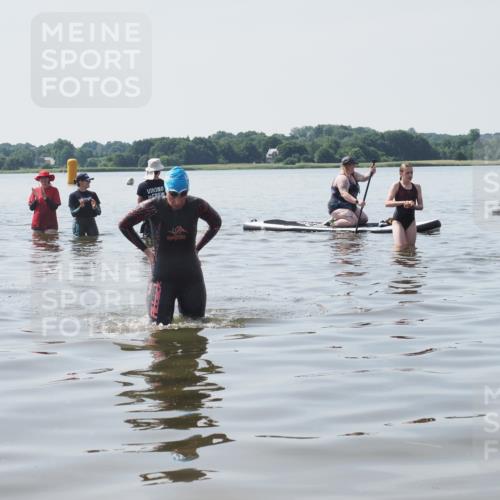 22.06.2025 - Viking Triathlon KatJ http://msf.ph/oto/8124698 22.06.2025 11:14:21 Schwimmen 405 meine-sportfotos.de