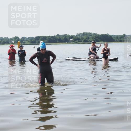 22.06.2025 - Viking Triathlon KatJ http://msf.ph/oto/8124702 22.06.2025 11:14:21 Schwimmen 405 meine-sportfotos.de
