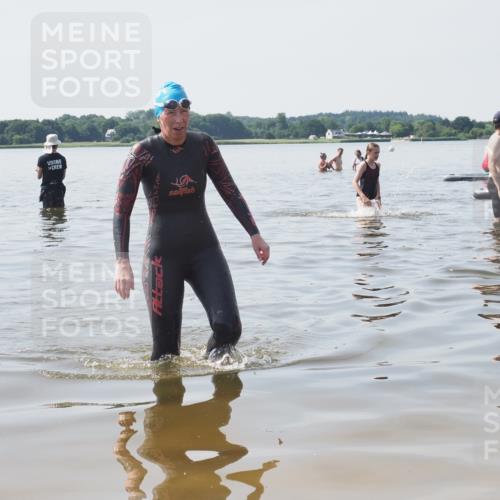 22.06.2025 - Viking Triathlon KatJ http://msf.ph/oto/8124721 22.06.2025 11:14:28 Schwimmen 405 meine-sportfotos.de