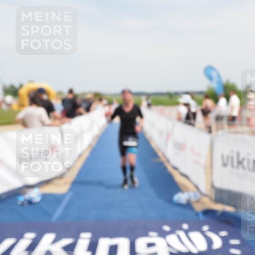 22.06.2025 - Viking Triathlon MichiJ http://msf.ph/oto/8124723 22.06.2025 15:15:13 Ziel 195 meine-sportfotos.de