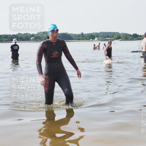 22.06.2025 - Viking Triathlon KatJ http://msf.ph/oto/8124726 22.06.2025 11:14:28 Schwimmen 405 meine-sportfotos.de