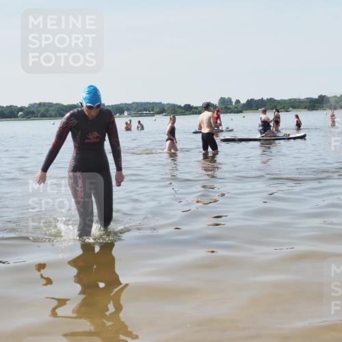 22.06.2025 - Viking Triathlon KatJ http://msf.ph/oto/8124733 22.06.2025 11:14:29 Schwimmen 405 meine-sportfotos.de