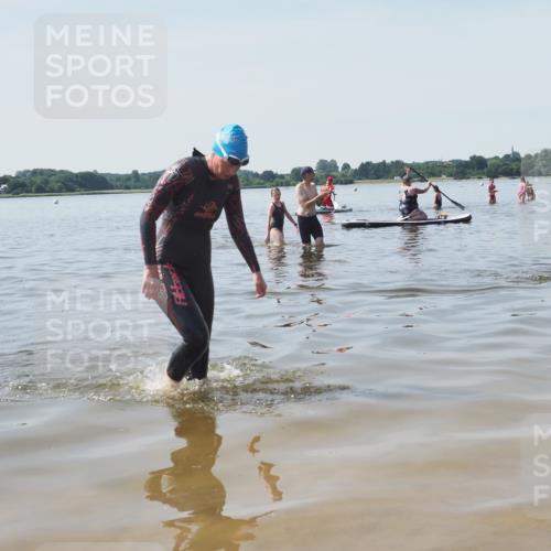 22.06.2025 - Viking Triathlon KatJ http://msf.ph/oto/8124753 22.06.2025 11:14:30 Schwimmen 405 meine-sportfotos.de