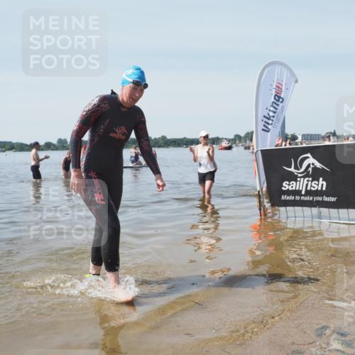 22.06.2025 - Viking Triathlon KatJ http://msf.ph/oto/8124793 22.06.2025 11:14:32 Schwimmen 405 meine-sportfotos.de