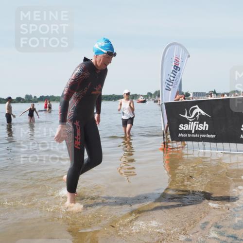 22.06.2025 - Viking Triathlon KatJ http://msf.ph/oto/8124810 22.06.2025 11:14:33 Schwimmen 405 meine-sportfotos.de