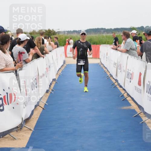 22.06.2025 - Viking Triathlon MichiJ http://msf.ph/oto/8125613 22.06.2025 15:20:59 Ziel 356 meine-sportfotos.de