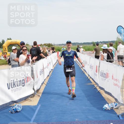 22.06.2025 - Viking Triathlon MichiJ http://msf.ph/oto/8125784 22.06.2025 15:16:51 Ziel 41, 390 meine-sportfotos.de