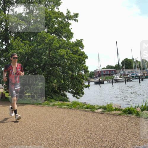22.06.2025 - Viking Triathlon KatJ http://msf.ph/oto/8125973 22.06.2025 13:08:45 Laufen 506 meine-sportfotos.de