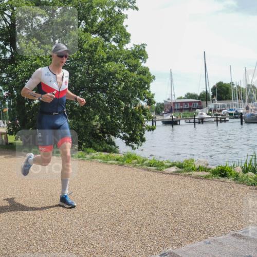 22.06.2025 - Viking Triathlon KatJ http://msf.ph/oto/8126676 22.06.2025 13:09:51 Laufen 196 meine-sportfotos.de