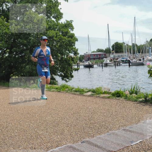 22.06.2025 - Viking Triathlon KatJ http://msf.ph/oto/8127090 22.06.2025 13:11:16 Laufen 135, 278, 611 meine-sportfotos.de