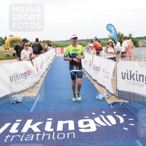 22.06.2025 - Viking Triathlon MichiJ http://msf.ph/oto/8127235 22.06.2025 15:18:44 Ziel 29, 175 meine-sportfotos.de