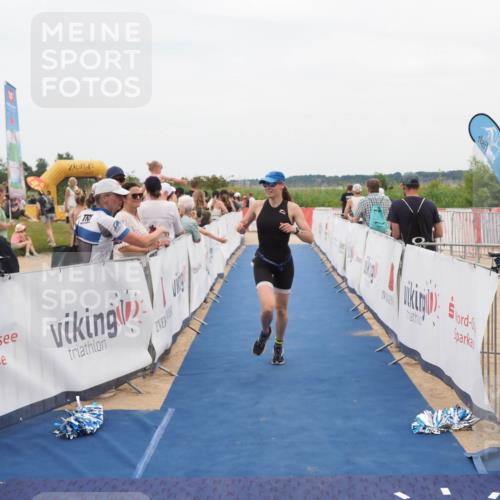 22.06.2025 - Viking Triathlon MichiJ http://msf.ph/oto/8127681 22.06.2025 15:24:56 Ziel 200 meine-sportfotos.de