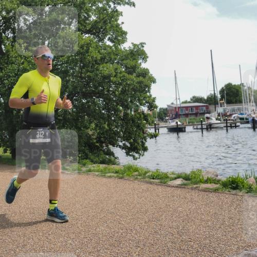 22.06.2025 - Viking Triathlon KatJ http://msf.ph/oto/8127805 22.06.2025 13:12:39 Laufen 53, 312 meine-sportfotos.de
