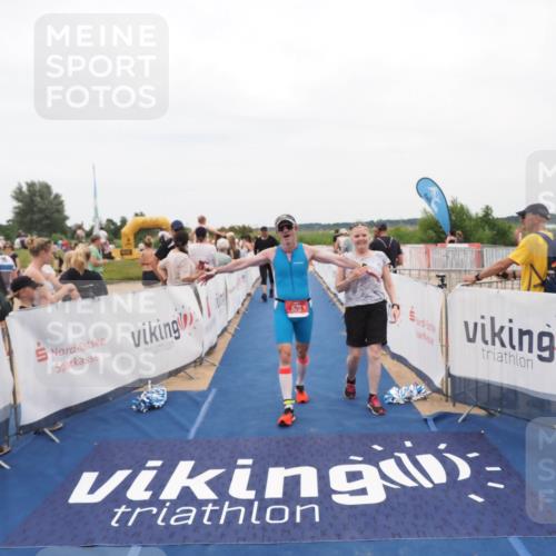 22.06.2025 - Viking Triathlon MichiJ http://msf.ph/oto/8127815 22.06.2025 15:25:14 Ziel 626 meine-sportfotos.de