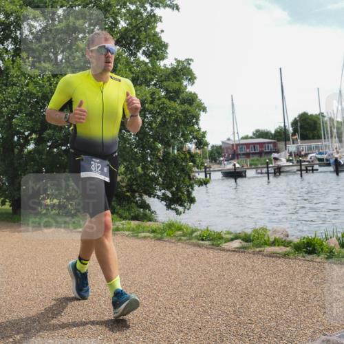 22.06.2025 - Viking Triathlon KatJ http://msf.ph/oto/8127819 22.06.2025 13:12:39 Laufen 53, 312 meine-sportfotos.de