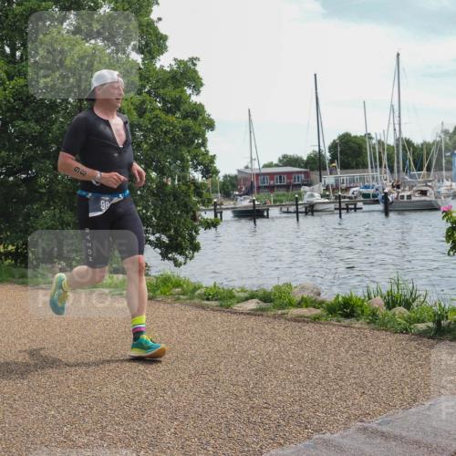 22.06.2025 - Viking Triathlon KatJ http://msf.ph/oto/8127938 22.06.2025 13:13:01 Laufen 98 meine-sportfotos.de