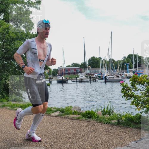 22.06.2025 - Viking Triathlon KatJ http://msf.ph/oto/8128135 22.06.2025 13:13:28 Laufen 455 meine-sportfotos.de