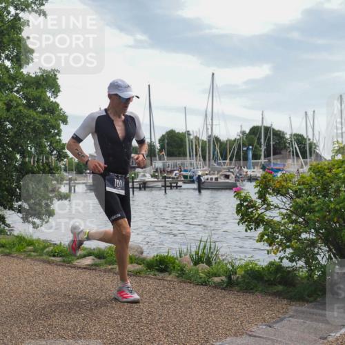 22.06.2025 - Viking Triathlon KatJ http://msf.ph/oto/8128181 22.06.2025 13:13:38 Laufen 63, 101, 323 meine-sportfotos.de