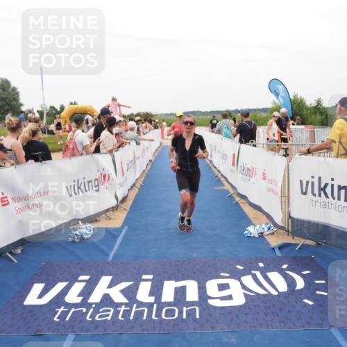 22.06.2025 - Viking Triathlon MichiJ http://msf.ph/oto/8128194 22.06.2025 15:25:55 Ziel 22, 44, 343 meine-sportfotos.de
