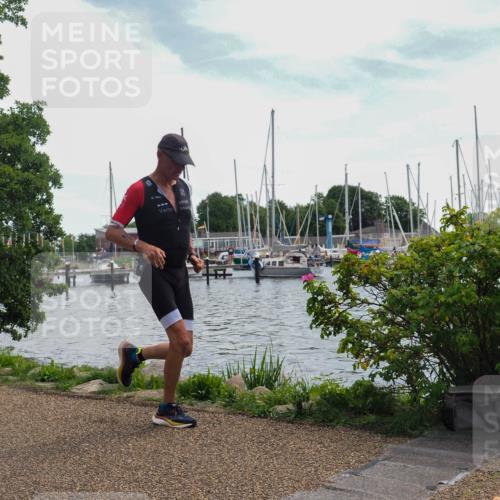 22.06.2025 - Viking Triathlon KatJ http://msf.ph/oto/8128280 22.06.2025 13:13:41 Laufen 63, 323 meine-sportfotos.de