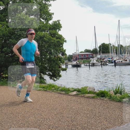 22.06.2025 - Viking Triathlon KatJ http://msf.ph/oto/8128364 22.06.2025 13:13:59 Laufen 390 meine-sportfotos.de