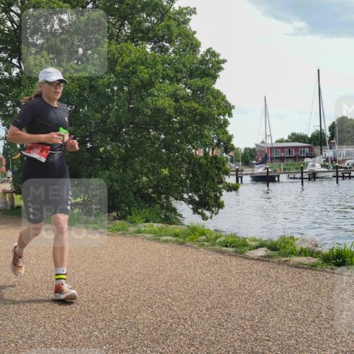 22.06.2025 - Viking Triathlon KatJ http://msf.ph/oto/8128470 22.06.2025 13:14:29 Laufen 556 meine-sportfotos.de