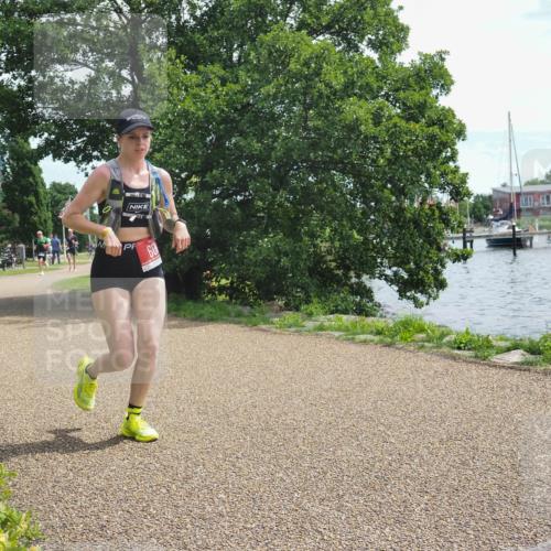 22.06.2025 - Viking Triathlon KatJ http://msf.ph/oto/8128663 22.06.2025 13:15:03 Laufen 608 meine-sportfotos.de
