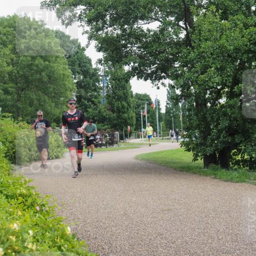 22.06.2025 - Viking Triathlon KatJ http://msf.ph/oto/8128678 22.06.2025 15:38:35 Laufen 133 meine-sportfotos.de