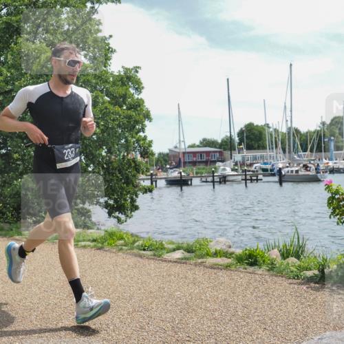 22.06.2025 - Viking Triathlon KatJ http://msf.ph/oto/8128942 22.06.2025 13:15:29 Laufen 226, 233, 451 meine-sportfotos.de