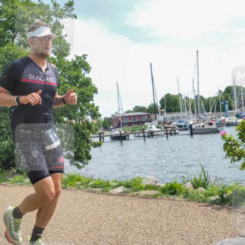 22.06.2025 - Viking Triathlon KatJ http://msf.ph/oto/8129603 22.06.2025 13:16:23 Laufen 80, 177 meine-sportfotos.de