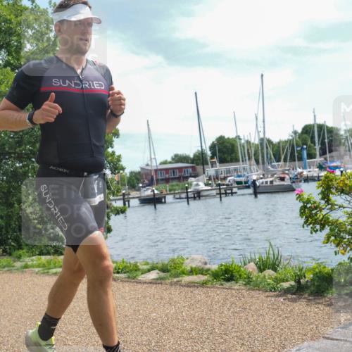 22.06.2025 - Viking Triathlon KatJ http://msf.ph/oto/8129607 22.06.2025 13:16:23 Laufen 80, 177 meine-sportfotos.de