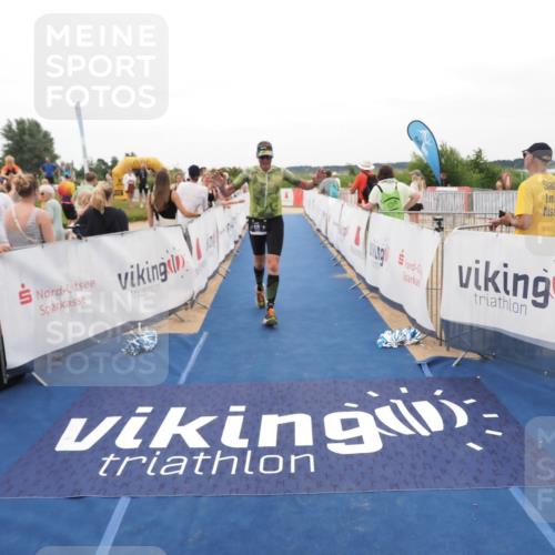 22.06.2025 - Viking Triathlon MichiJ http://msf.ph/oto/8130457 22.06.2025 15:30:48 Ziel 50, 386 meine-sportfotos.de