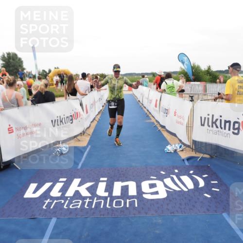 22.06.2025 - Viking Triathlon MichiJ http://msf.ph/oto/8130459 22.06.2025 15:30:48 Ziel 50, 386 meine-sportfotos.de