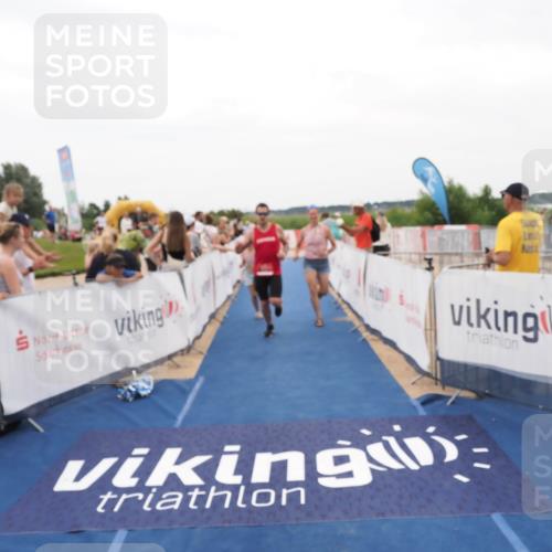 22.06.2025 - Viking Triathlon MichiJ http://msf.ph/oto/8130704 22.06.2025 15:32:15 Ziel 632 meine-sportfotos.de
