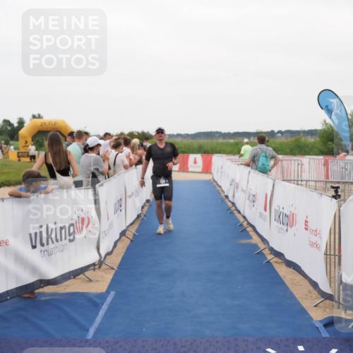 22.06.2025 - Viking Triathlon MichiJ http://msf.ph/oto/8131055 22.06.2025 15:35:03 Ziel 134 meine-sportfotos.de