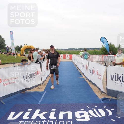 22.06.2025 - Viking Triathlon MichiJ http://msf.ph/oto/8131070 22.06.2025 15:35:05 Ziel 134, 553 meine-sportfotos.de