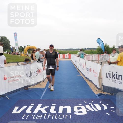 22.06.2025 - Viking Triathlon MichiJ http://msf.ph/oto/8131075 22.06.2025 15:35:06 Ziel 134, 553 meine-sportfotos.de