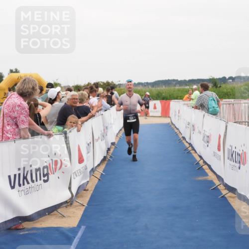 22.06.2025 - Viking Triathlon MichiJ http://msf.ph/oto/8131394 22.06.2025 15:38:19 Ziel 334 meine-sportfotos.de