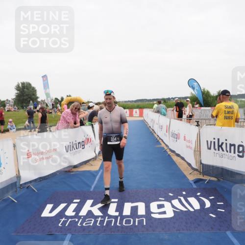 22.06.2025 - Viking Triathlon MichiJ http://msf.ph/oto/8131427 22.06.2025 15:38:23 Ziel 334 meine-sportfotos.de