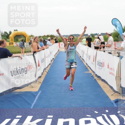 22.06.2025 - Viking Triathlon MichiJ http://msf.ph/oto/8132351 22.06.2025 15:45:05 Ziel 465, 511 meine-sportfotos.de