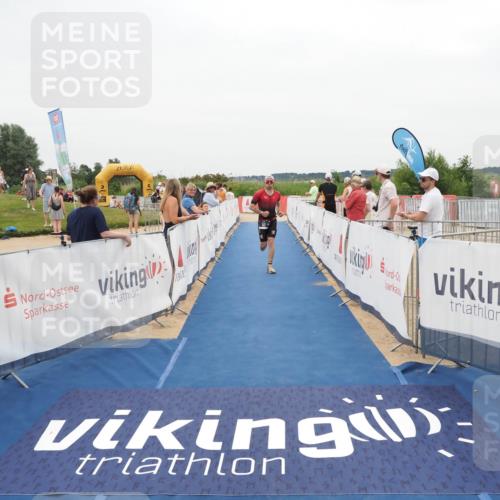 22.06.2025 - Viking Triathlon MichiJ http://msf.ph/oto/8132378 22.06.2025 15:45:08 Ziel 465, 511 meine-sportfotos.de