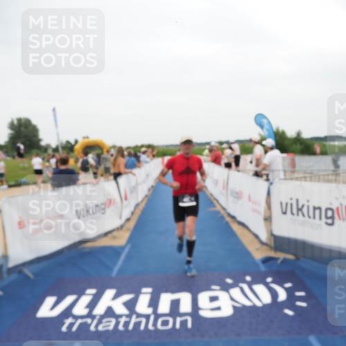 22.06.2025 - Viking Triathlon MichiJ http://msf.ph/oto/8132445 22.06.2025 15:45:44 Ziel 115, 482 meine-sportfotos.de