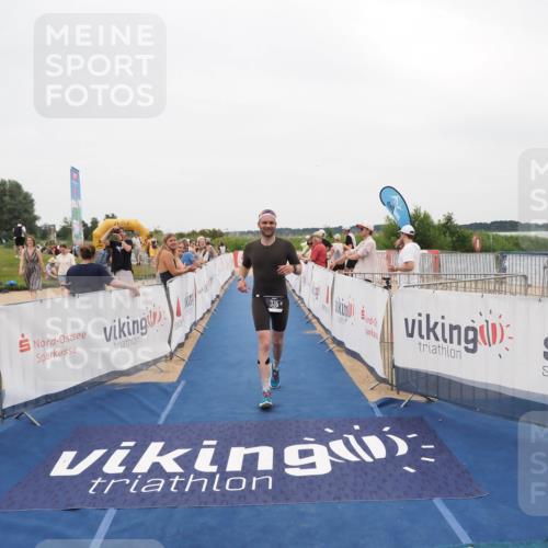 22.06.2025 - Viking Triathlon MichiJ http://msf.ph/oto/8132606 22.06.2025 15:46:53 Ziel 335 meine-sportfotos.de