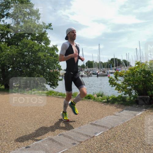 22.06.2025 - Viking Triathlon KatJ http://msf.ph/oto/8133748 22.06.2025 13:18:16 Laufen 393 meine-sportfotos.de