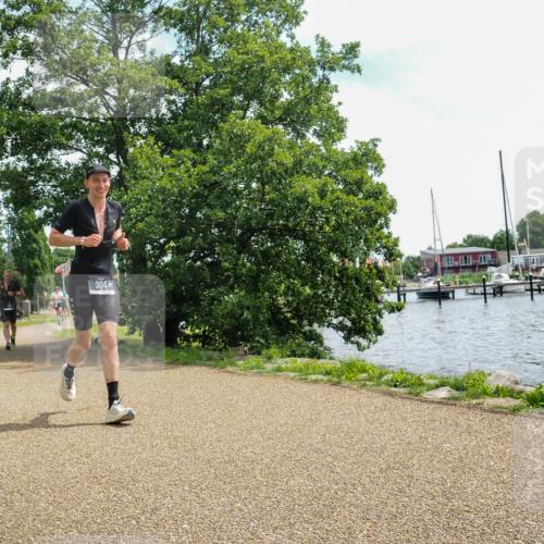 22.06.2025 - Viking Triathlon KatJ http://msf.ph/oto/8133765 22.06.2025 13:18:24 Laufen 304 meine-sportfotos.de