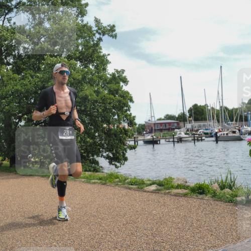 22.06.2025 - Viking Triathlon KatJ http://msf.ph/oto/8134164 22.06.2025 13:19:19 Laufen 272 meine-sportfotos.de