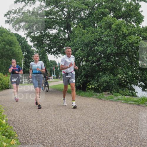 22.06.2025 - Viking Triathlon KatJ http://msf.ph/oto/8134281 22.06.2025 15:58:20 Laufen 359, 470, 498 meine-sportfotos.de