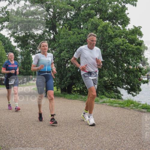 22.06.2025 - Viking Triathlon KatJ http://msf.ph/oto/8134302 22.06.2025 15:58:21 Laufen 359, 470, 498 meine-sportfotos.de