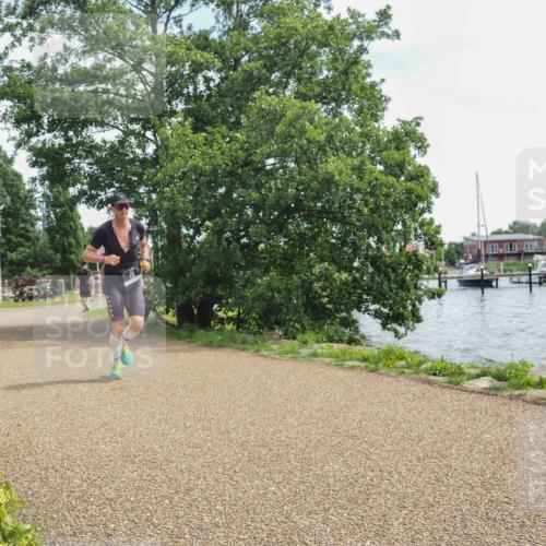 22.06.2025 - Viking Triathlon KatJ http://msf.ph/oto/8134439 22.06.2025 13:20:05 Laufen 75 meine-sportfotos.de