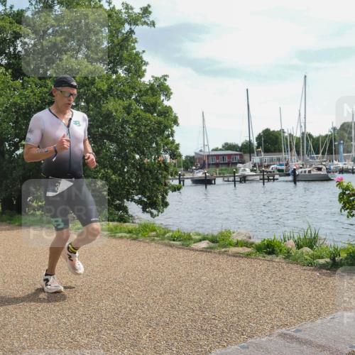 22.06.2025 - Viking Triathlon KatJ http://msf.ph/oto/8134503 22.06.2025 13:20:10 Laufen 386 meine-sportfotos.de